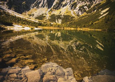 góry natura widok tatry niebo chmury staw woda
